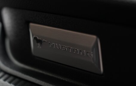 Ford Mustang VI рестайлинг, 2018 год, 3 050 000 рублей, 17 фотография