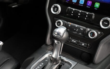 Ford Mustang VI рестайлинг, 2018 год, 3 050 000 рублей, 19 фотография