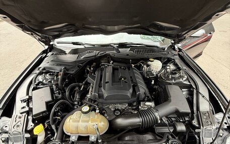 Ford Mustang VI рестайлинг, 2018 год, 3 050 000 рублей, 24 фотография