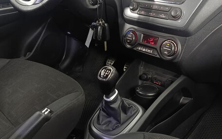 KIA Rio III рестайлинг, 2014 год, 910 000 рублей, 13 фотография