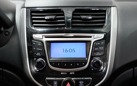 Hyundai Solaris II рестайлинг, 2013 год, 822 000 рублей, 10 фотография
