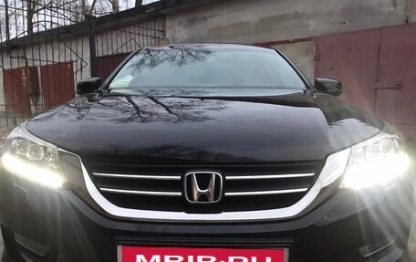 Honda Accord IX рестайлинг, 2013 год, 1 490 000 рублей, 5 фотография