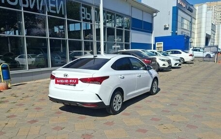 Hyundai Solaris II рестайлинг, 2021 год, 1 640 000 рублей, 3 фотография