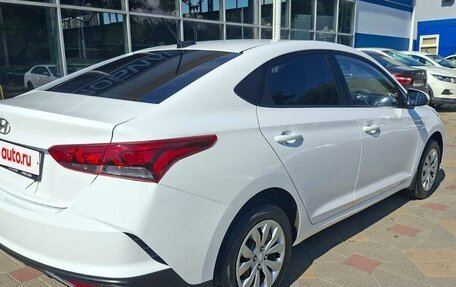 Hyundai Solaris II рестайлинг, 2021 год, 1 640 000 рублей, 16 фотография
