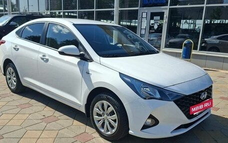 Hyundai Solaris II рестайлинг, 2021 год, 1 640 000 рублей, 15 фотография