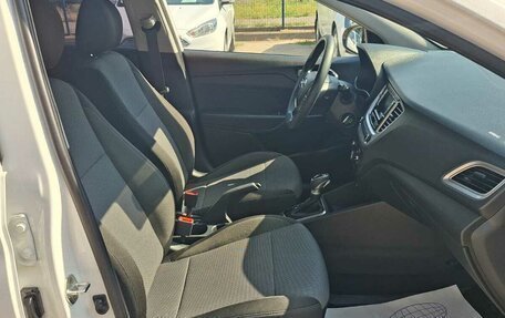 Hyundai Solaris II рестайлинг, 2021 год, 1 640 000 рублей, 30 фотография