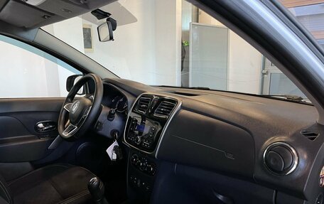 Renault Logan II, 2020 год, 895 000 рублей, 12 фотография