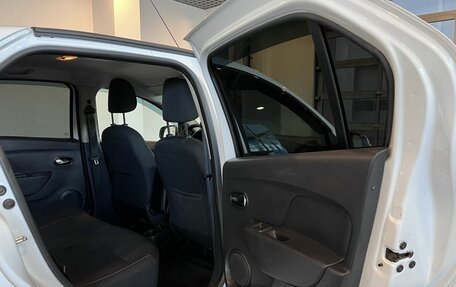 Renault Logan II, 2020 год, 895 000 рублей, 17 фотография