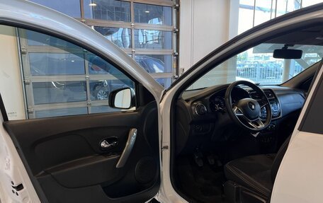 Renault Logan II, 2020 год, 895 000 рублей, 21 фотография