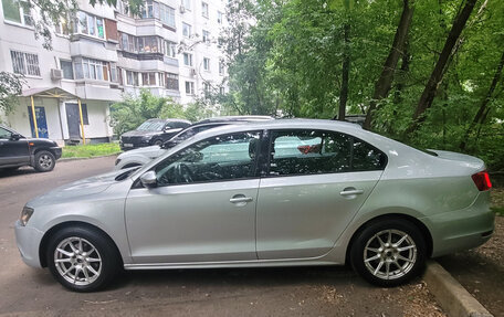 Volkswagen Jetta VI, 2011 год, 899 000 рублей, 13 фотография