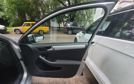 Volkswagen Jetta VI, 2011 год, 899 000 рублей, 15 фотография
