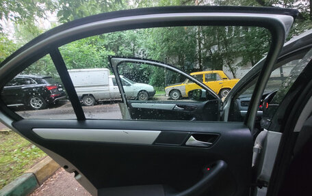 Volkswagen Jetta VI, 2011 год, 899 000 рублей, 16 фотография