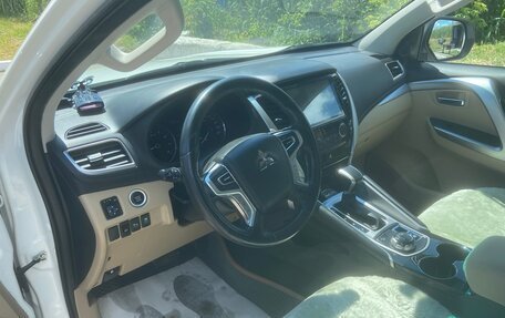 Mitsubishi Montero Sport, 2019 год, 3 500 000 рублей, 9 фотография