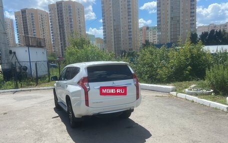 Mitsubishi Montero Sport, 2019 год, 3 500 000 рублей, 4 фотография