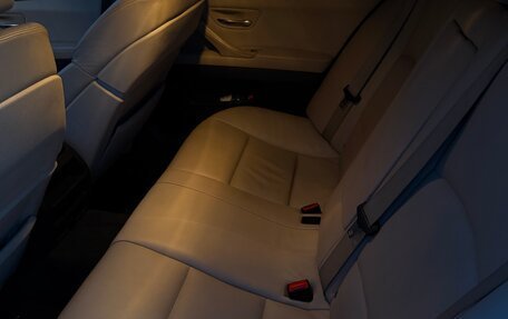 BMW 5 серия, 2011 год, 2 300 000 рублей, 8 фотография