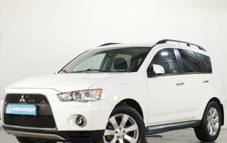 Mitsubishi Outlander III рестайлинг 3, 2011 год, 1 279 000 рублей, 2 фотография