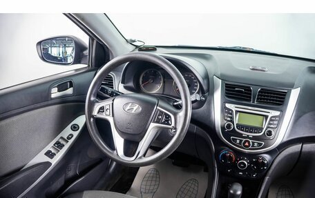 Hyundai Solaris II рестайлинг, 2011 год, 749 000 рублей, 11 фотография