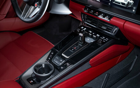 Porsche 911, 2026 год, 44 310 000 рублей, 39 фотография