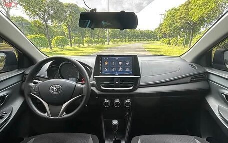 Toyota Vios III, 2022 год, 1 028 000 рублей, 10 фотография