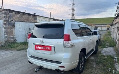 Toyota Land Cruiser Prado 150 рестайлинг 2, 2011 год, 2 900 000 рублей, 4 фотография