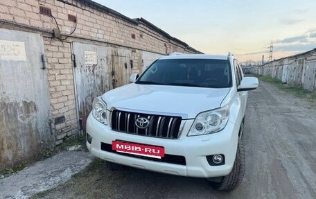 Toyota Land Cruiser Prado 150 рестайлинг 2, 2011 год, 2 900 000 рублей, 6 фотография