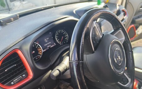 Jeep Renegade I рестайлинг, 2016 год, 1 900 000 рублей, 8 фотография