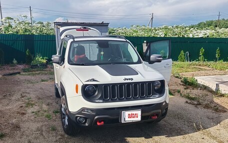 Jeep Renegade I рестайлинг, 2016 год, 1 900 000 рублей, 17 фотография