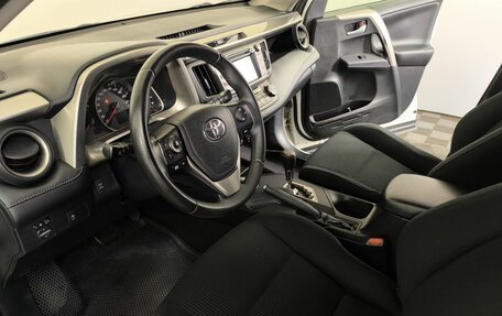 Toyota RAV4, 2014 год, 1 700 000 рублей, 8 фотография