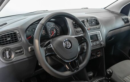 Volkswagen Polo VI (EU Market), 2016 год, 699 128 рублей, 5 фотография