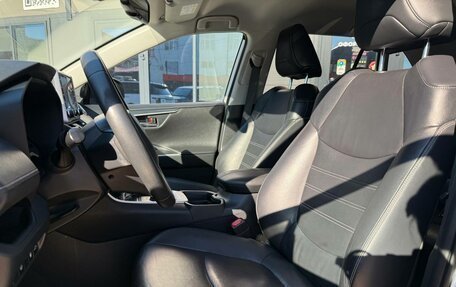 Toyota RAV4, 2019 год, 2 630 000 рублей, 15 фотография