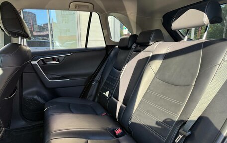 Toyota RAV4, 2019 год, 2 630 000 рублей, 27 фотография