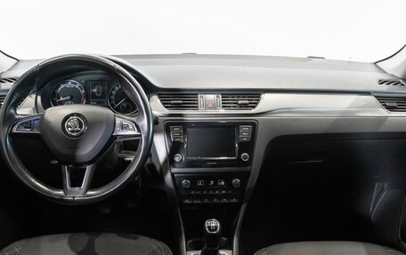 Skoda Rapid I, 2018 год, 1 058 400 рублей, 6 фотография