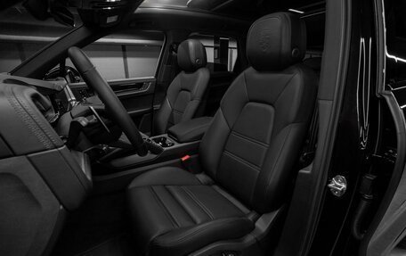 Porsche Cayenne III, 2023 год, 17 370 000 рублей, 12 фотография