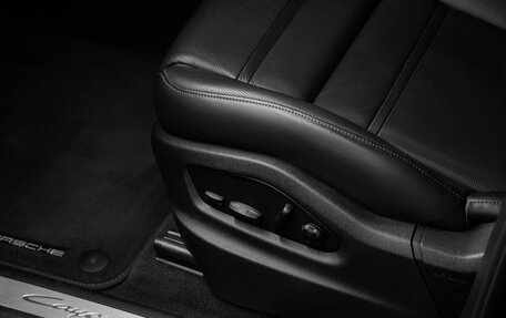 Porsche Cayenne III, 2023 год, 17 370 000 рублей, 13 фотография