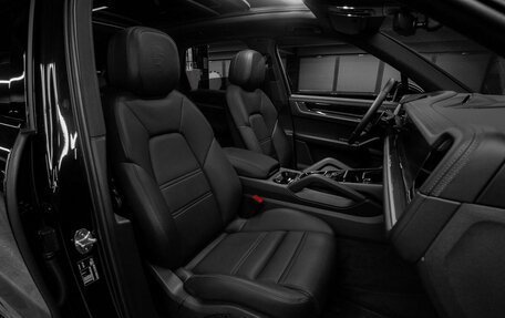 Porsche Cayenne III, 2023 год, 17 370 000 рублей, 24 фотография