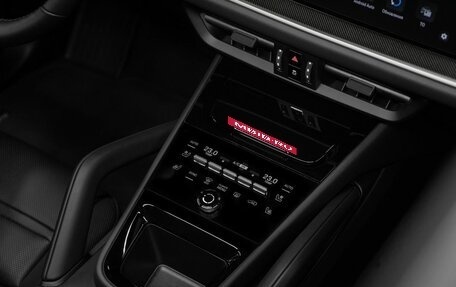 Porsche Cayenne III, 2023 год, 17 370 000 рублей, 29 фотография