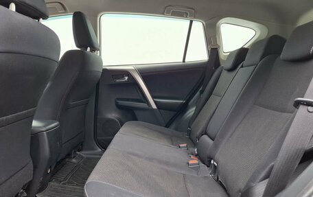 Toyota RAV4, 2016 год, 2 250 000 рублей, 11 фотография