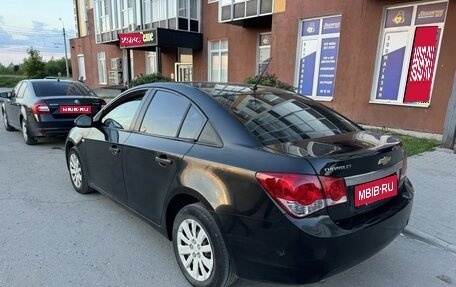 Chevrolet Cruze II, 2010 год, 670 000 рублей, 1 фотография