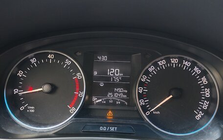 Skoda Rapid I, 2015 год, 670 000 рублей, 10 фотография