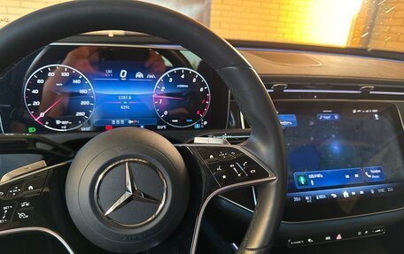 Mercedes-Benz E-Класс, 2024 год, 6 750 000 рублей, 9 фотография