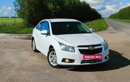 Chevrolet Cruze II, 2012 год, 650 000 рублей, 2 фотография