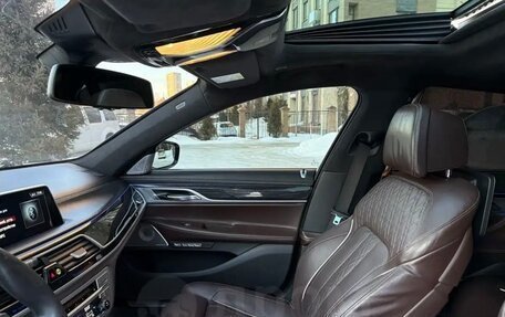 BMW 7 серия, 2015 год, 4 300 000 рублей, 10 фотография