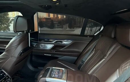 BMW 7 серия, 2015 год, 4 300 000 рублей, 12 фотография