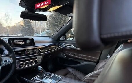 BMW 7 серия, 2015 год, 4 300 000 рублей, 14 фотография
