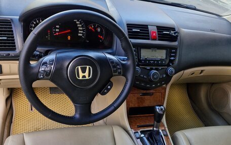 Honda Accord VII рестайлинг, 2006 год, 800 000 рублей, 7 фотография