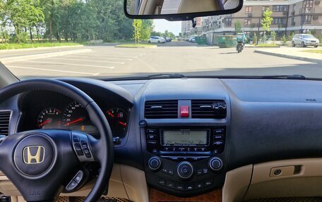 Honda Accord VII рестайлинг, 2006 год, 800 000 рублей, 9 фотография