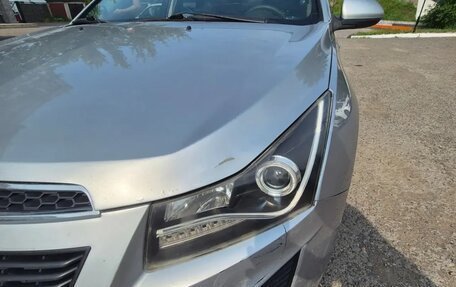 Chevrolet Cruze II, 2010 год, 700 000 рублей, 7 фотография
