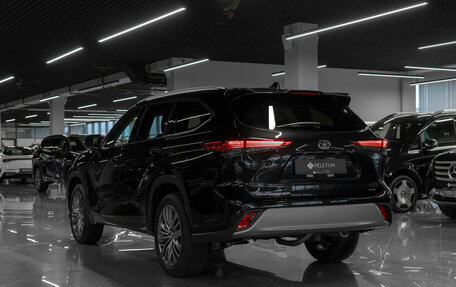 Toyota Highlander, 2025 год, 5 100 000 рублей, 4 фотография