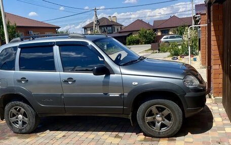 Chevrolet Niva I рестайлинг, 2011 год, 490 000 рублей, 1 фотография