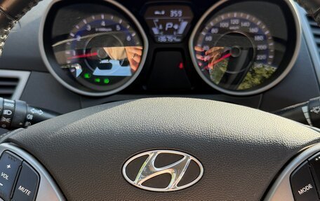 Hyundai Elantra V, 2015 год, 1 250 000 рублей, 9 фотография